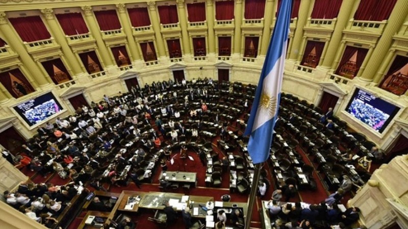 Mendoza en el centro del ring: la universidad pública desató un duelo político sin filtros en el Congreso